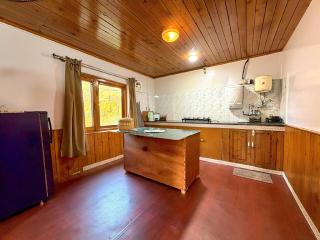 Entire Apple Orchard Home Workation Peaceful Views by SiyaU Stay - 3