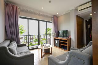 The Confetti Hotel Ha Long - 4