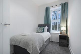 Spacious Retreat with Backyard Bliss Sleeps 7 - 5