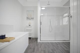 Spacious Retreat with Backyard Bliss Sleeps 7 - 3