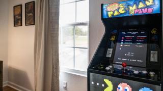 The Monarch - Cozy Hideaway, Hot Tub, Arcade Machine, Dogs Welcome! - 7