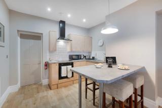 Modern 1BR 2 Min to Station By Stay With Us - 4