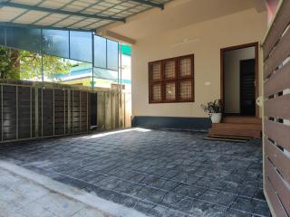 Eeshavaasyam Home Stay - 8
