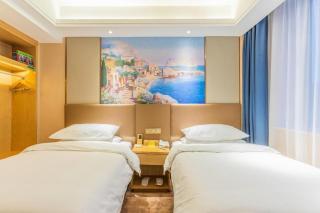 Vienna Hotel Shandong Qingdao Taidong Pijiu Street Liaoning Road - Qingdao - 1