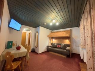 Hotel Kitzbühler Alpen - 4