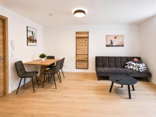 Stylish 1-Bedroom Old Town Retreat - 8