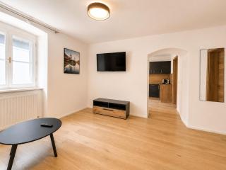 Stylish 1-Bedroom Old Town Retreat - 7