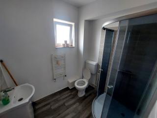 Zâmbește - 1