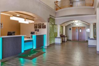 Sleep Inn & Suites Hewitt - South Waco - 8