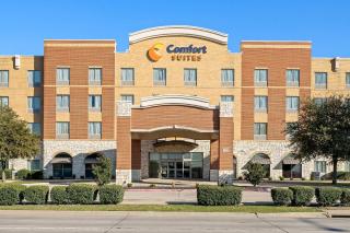 Comfort Suites Frisco - 9