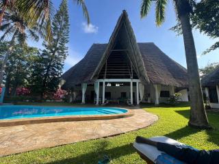 5 BR Ensuite villa with pool Malindi - 6