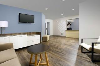 WoodSpring Suites Chicago Darien - 3