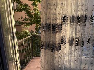 Modern 2-Bedroom Apartment in Prishtina - 8
