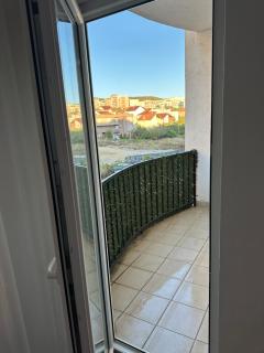 Modern 2-Bedroom Apartment in Prishtina - 3