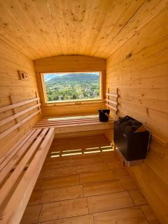 Rogaty Cottage with a hot tub, sauna, and mountain views - 3