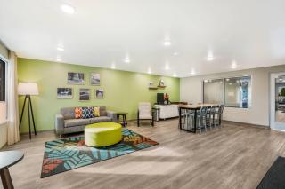 WoodSpring Suites Elgin - Chicago - 3