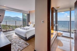 Vee Beachfront Suites - Free Airport Pickup - 2