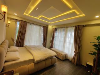Aura pine luxury suits - 2