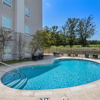 Hampton Inn & Suites Denison - 5