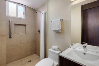 Comfort Inn San Luis Potosi - 1