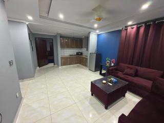 Burgundy Luxe 1-Bed Apartment Eiffel View - 3
