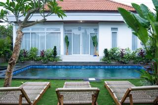 LUXURIOUS 3BR BOHO-TROPICAL VILLA IN PADANG LINJONG - Enclosed LIVING!!! - 8
