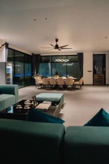 Carnival Luxury Pool Villa HCMC - 6