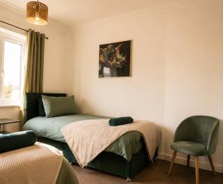 3BR Near Dome & Hall Gate Eco-Power Stadium - 1