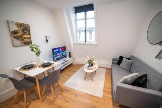 Leeds City Centre Apartment 1BR - 9