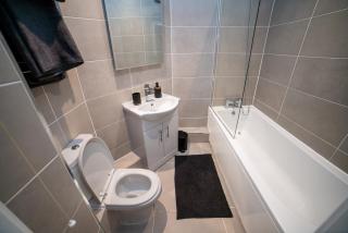 Leeds City Centre Apartment 1BR - 6