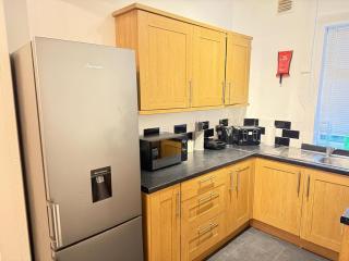 Contractor Stay for 9 near Frenchgate, Doncaster Station & Hexthorpe Park with Netflix, Garden & Free Street Parking - Doncaster - 8