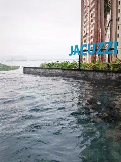 Romantic town & Seaview Luxury at Urban Suites - George Town - 1