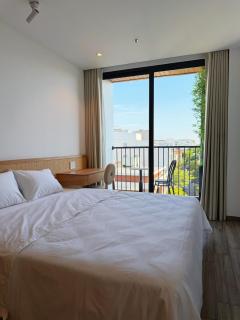 606 - La Van Residence - Panoramic City View Studio with Balcony - 2