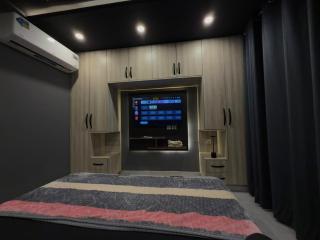 Starlight 1-Bedroom Apartment - 5