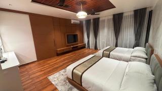 SILVER CLOUD - 9