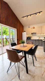 Villa MegaLit - будинки з чанами біля Косино та Берегово - 5