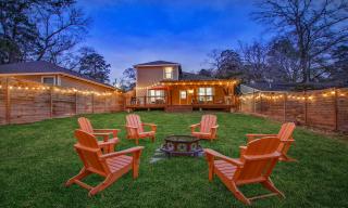 Mini-goats, Covered Deck at Conroe Casita - 8