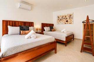 5 Bedroom Beachside Villa with Pool - 5