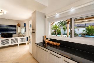 5 Bedroom Beachside Villa with Pool - 1