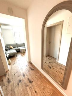 City 3 bedroom beach apartment with parking - 6