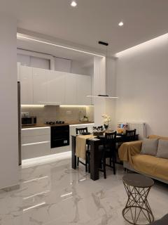 The Oasis Luxury Apartment - 9