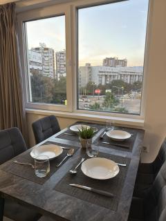 SQUARE 02 - 2 min to Macedonia Square, Free Parking - 7