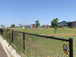 2 Bedroom Comfy Guest Suite in Southwest Calgary - 5