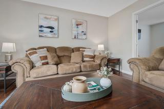 Blairs House 4 Bed 3 Bath Sleeps 8 - 2