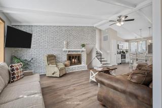 Blair's House in St Peters 4 Bed 2 Bath Sleeps 10 - 1