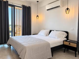 Amiteam Suites - Azure Palm Studio - 1