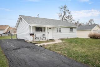 Blair's Charming 3 Bedroom House in O'Fallon - 2