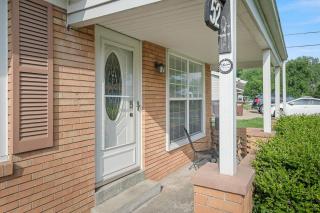 Blair's House 3 Bed 2 Bath Extended Stays Welcome - 6