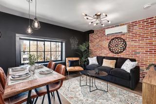 The Brick & Beam Boutique Hotel - 5