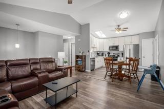 Blair's Split 3Bed 2Bath Gameroom - 9
